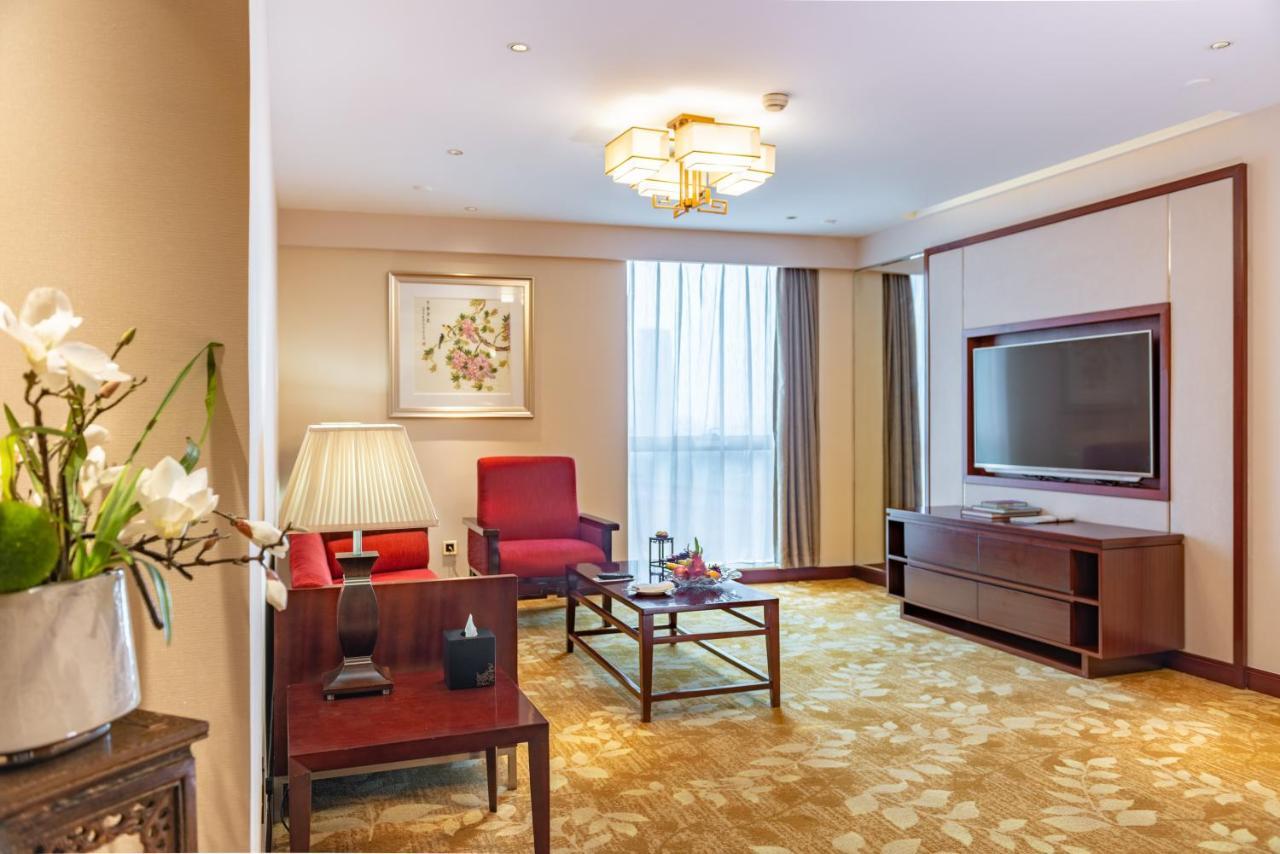 Guangzhou Baiyun International Convention Center Hotel Exterior photo