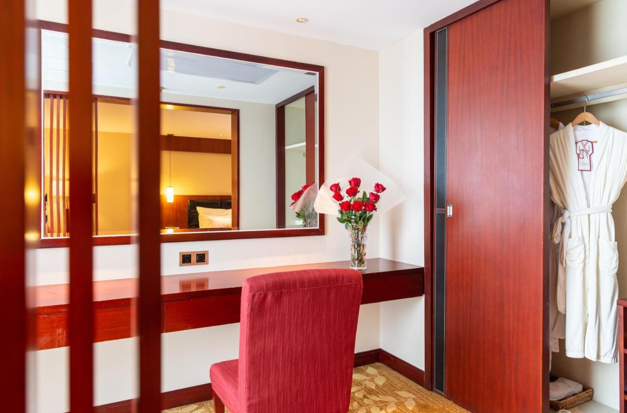 Guangzhou Baiyun International Convention Center Hotel Exterior photo