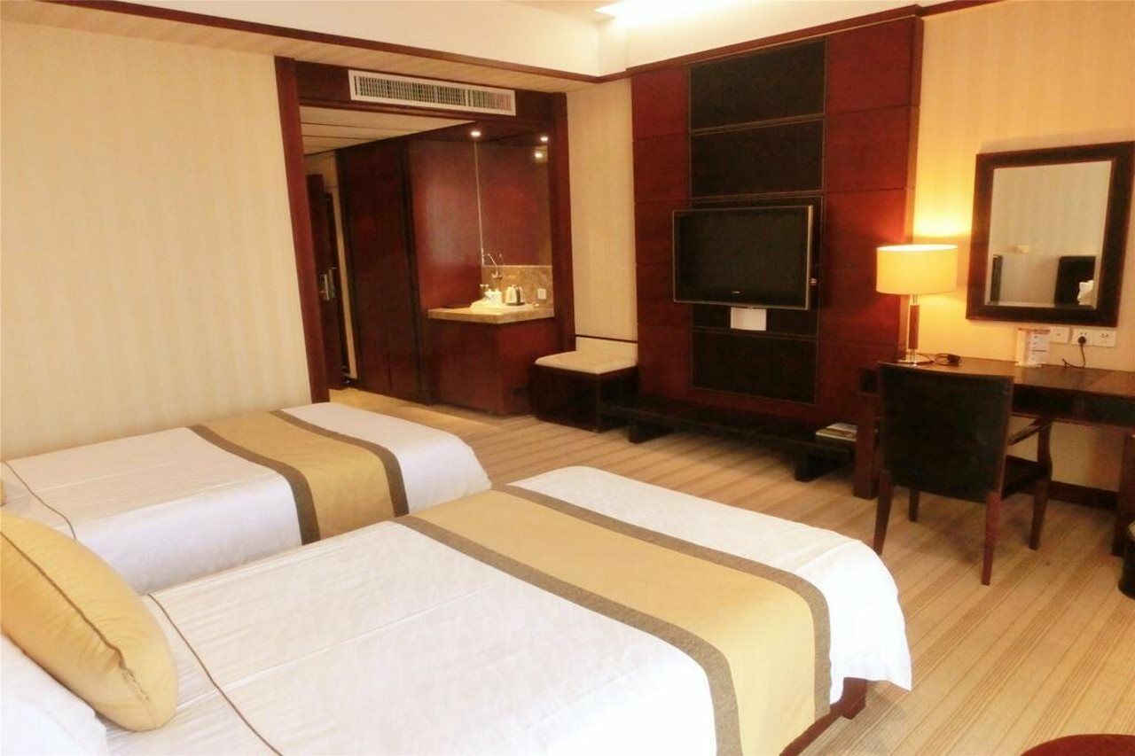 Guangzhou Baiyun International Convention Center Hotel Exterior photo